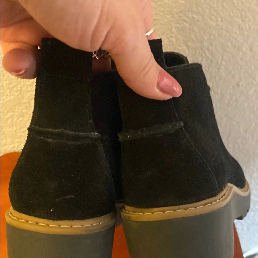 White Mountain Men's Black Suede Boots